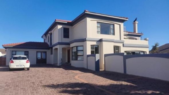 8 Bedroom Property for Sale in Myburgh Park Western Cape